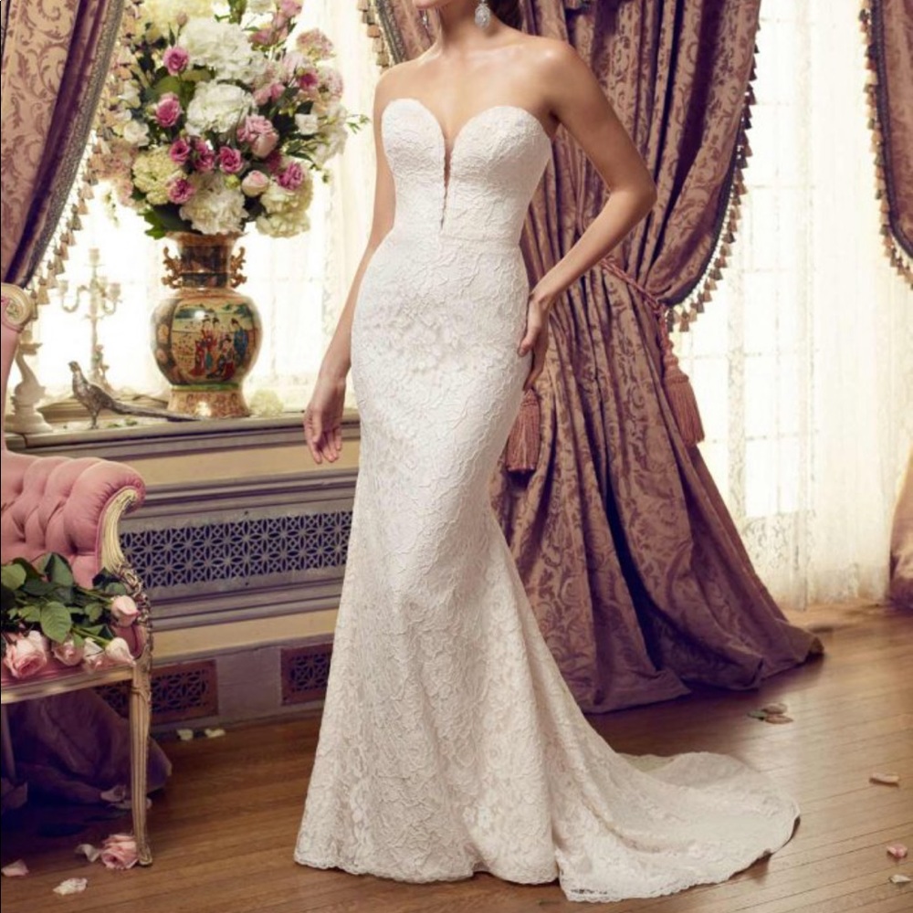 Wedding dress Mikaella by Paloma Blanca 2152/2077